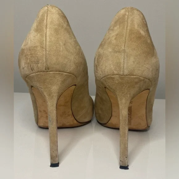 MANOLO BLAHNIK BB CAPTOE SUEDE PUMPS - Picture 6 of 11